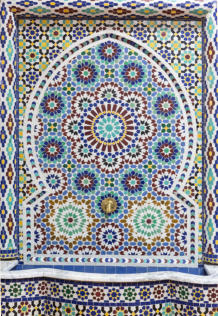 Repräsentative Mosaiken für Foyers, wie hier ein marokkanischer Mosaikbrunnen • Foto Heiko Meyer